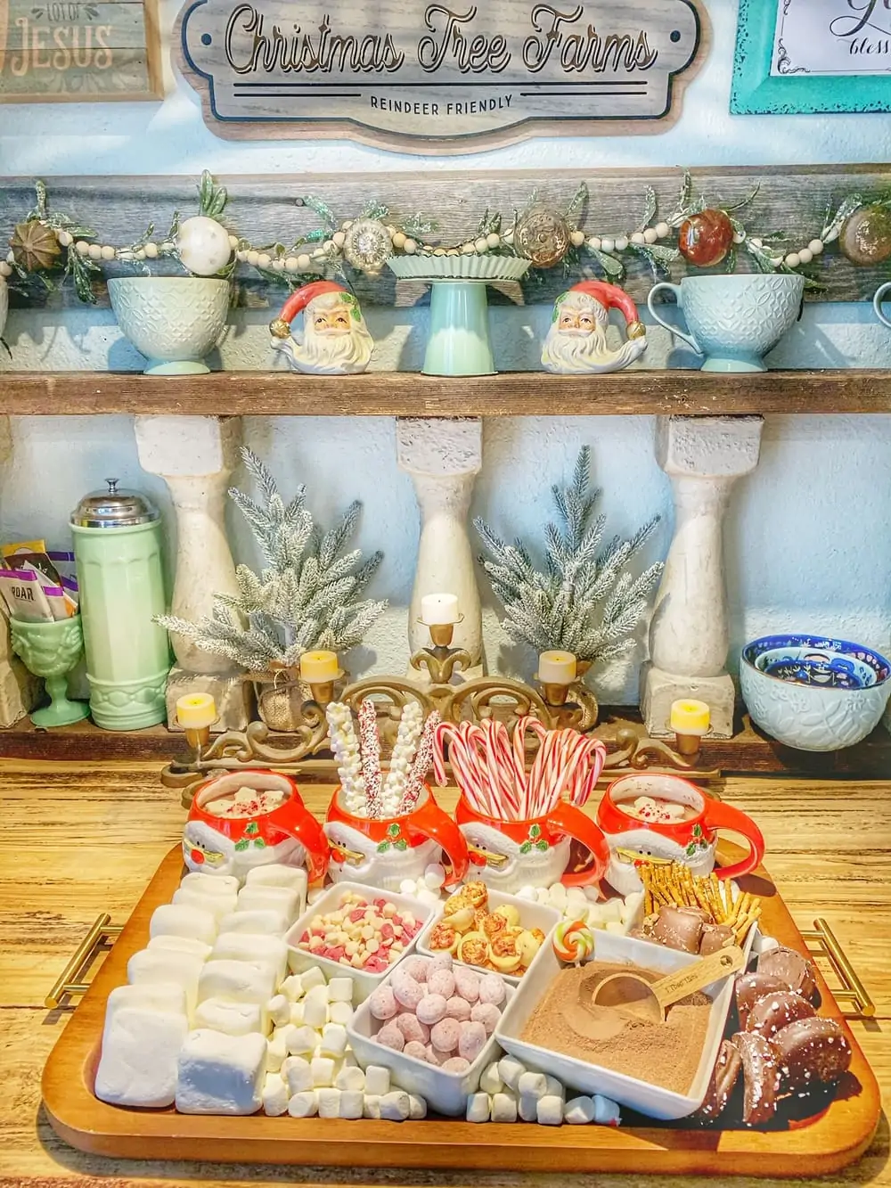 hot cocoa charcuterie board