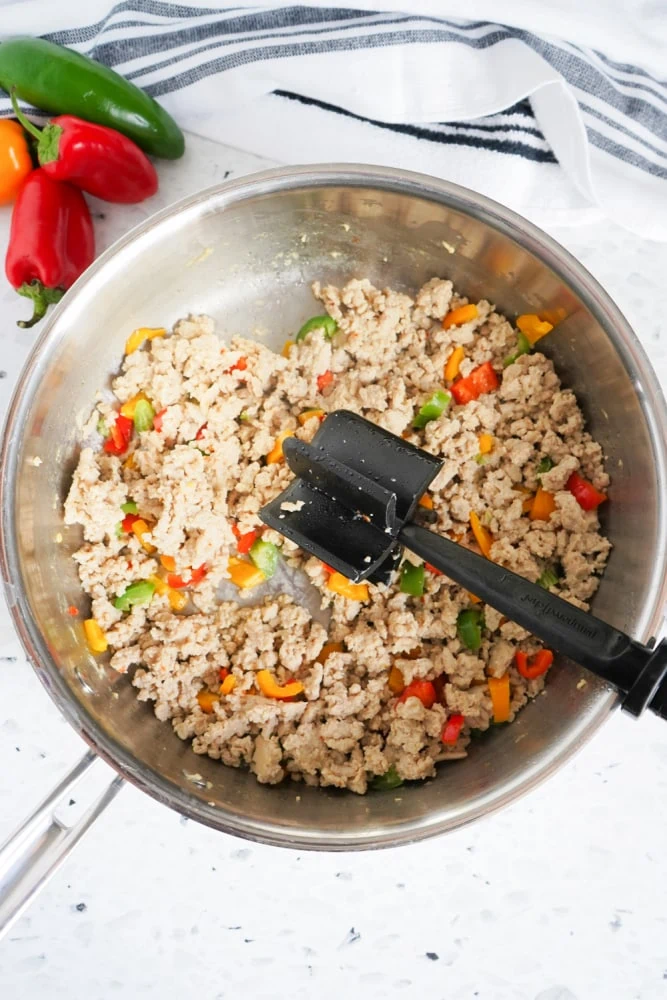 Cooked Ground chicken for lettuce wraps