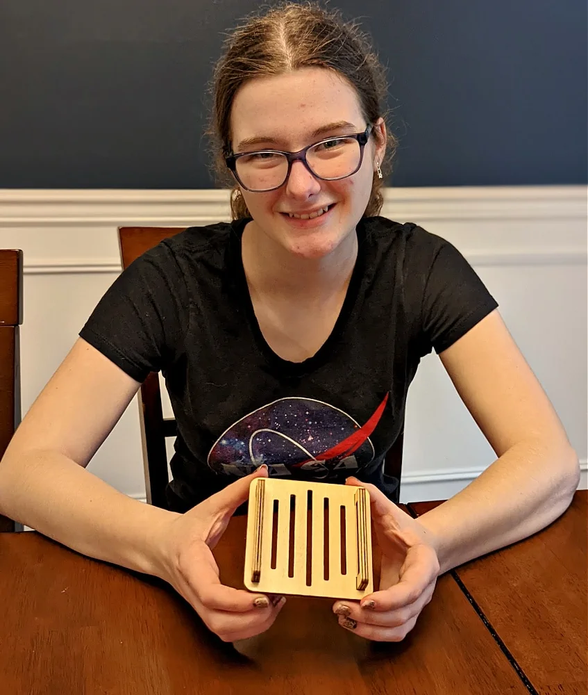 Making soap holder with Doodle Crates