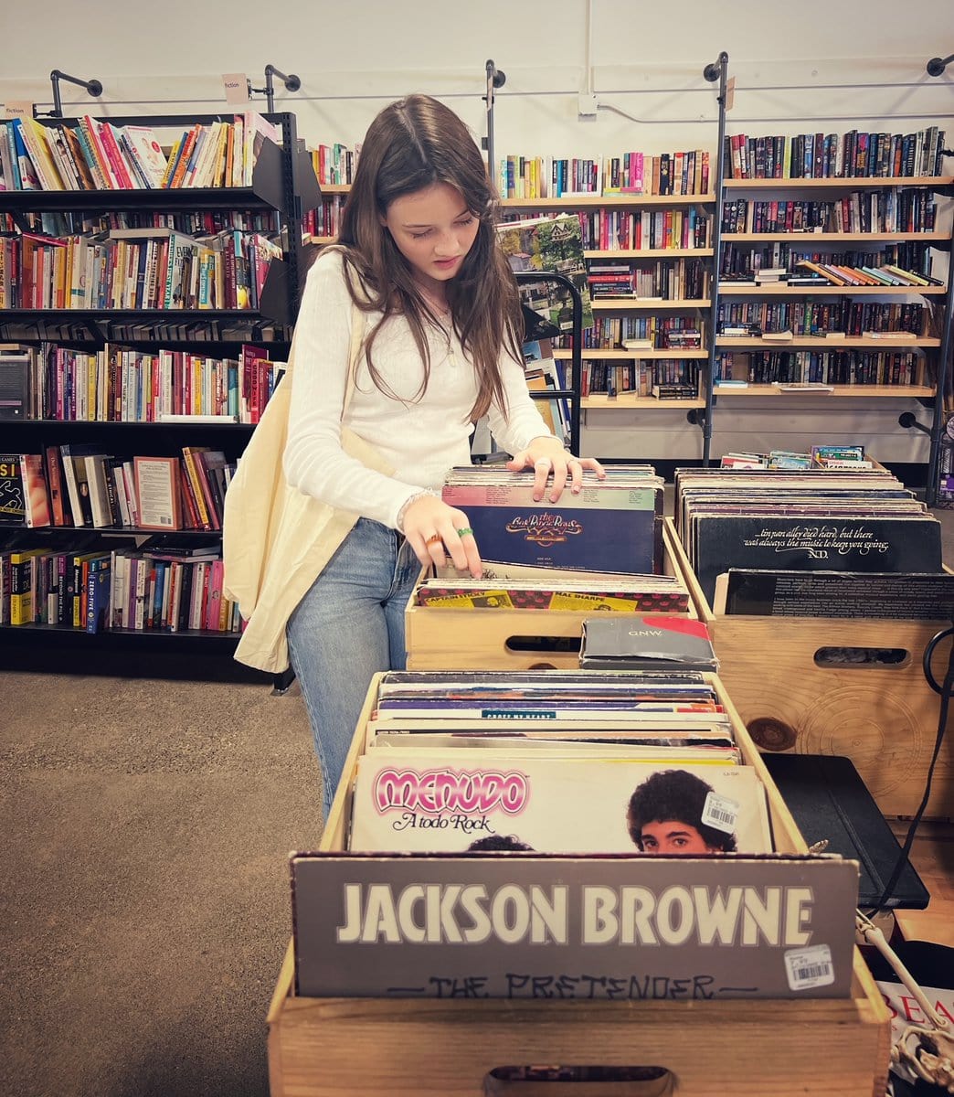 Guide to Thrifting in the Puget Sound + Some of the Best Thrift Stores