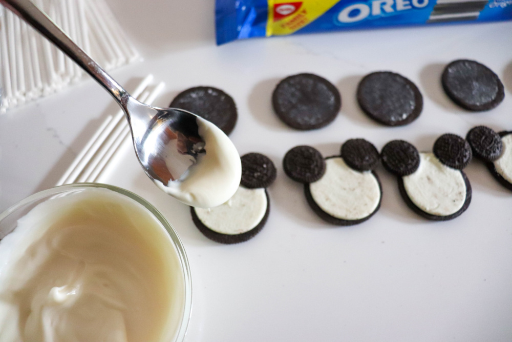 Halloween Oreos - Mickey Pops! - Thrifty NW Mom