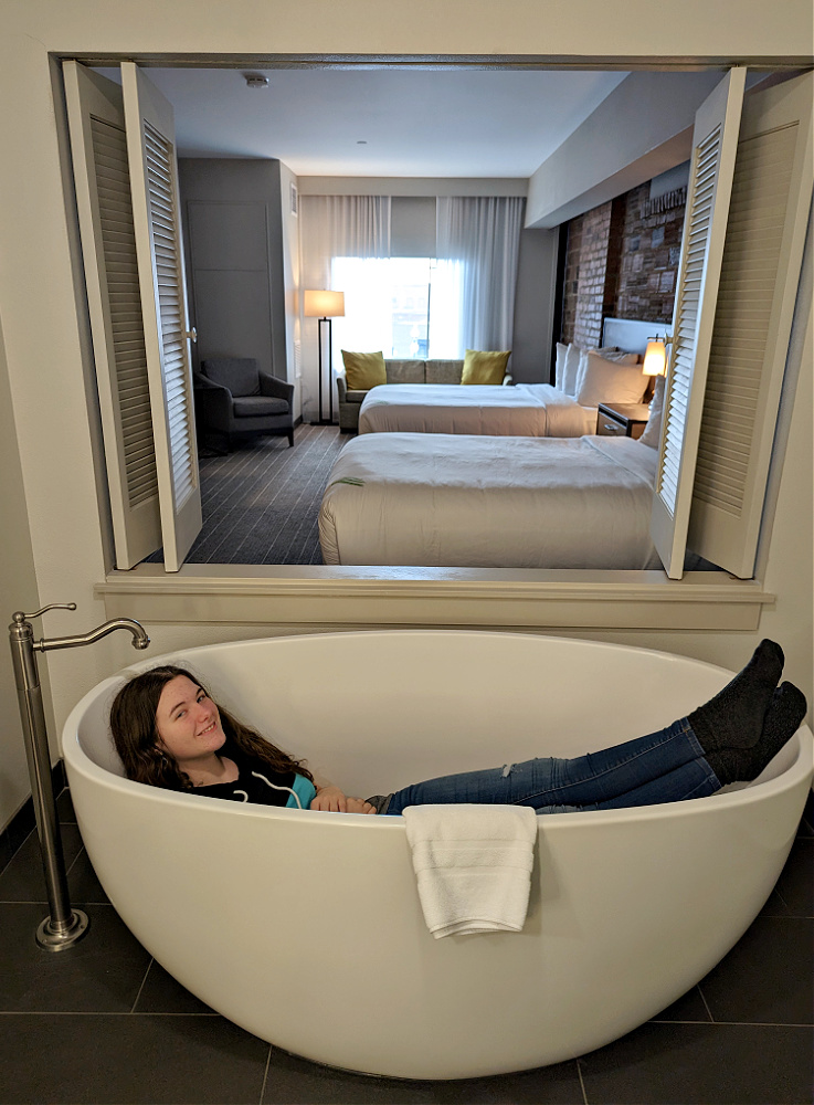 Large Bathtub in Hotel Windrow Room