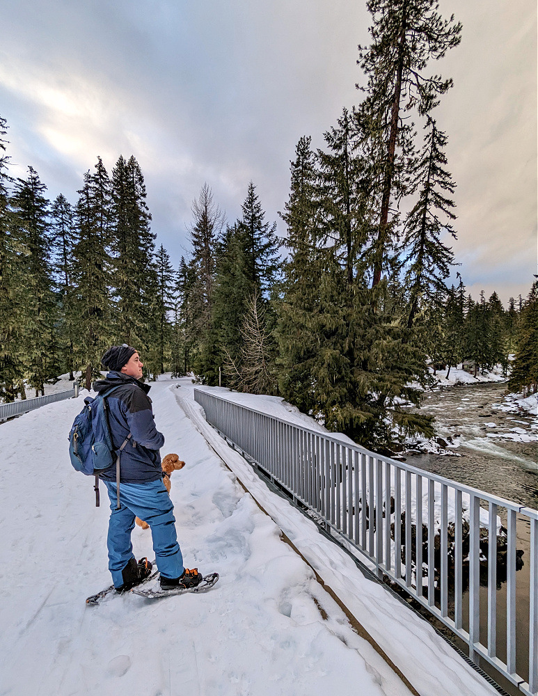 Snowshoeing at Cle Elum River